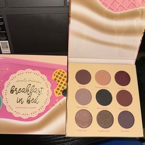 Beauty bakeries breakfast in bed eye shadow pallet